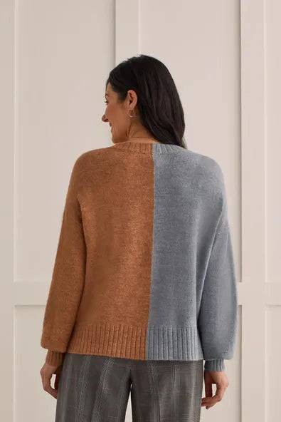 TR1474o L/S V-Neck Sweater