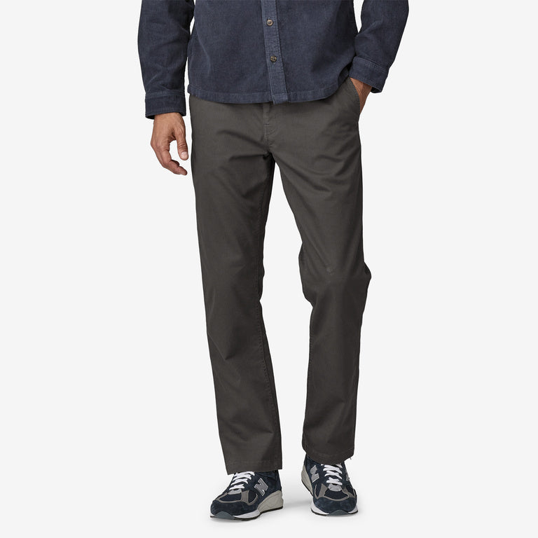 PAT22120 Men's Twill Traveler Chino