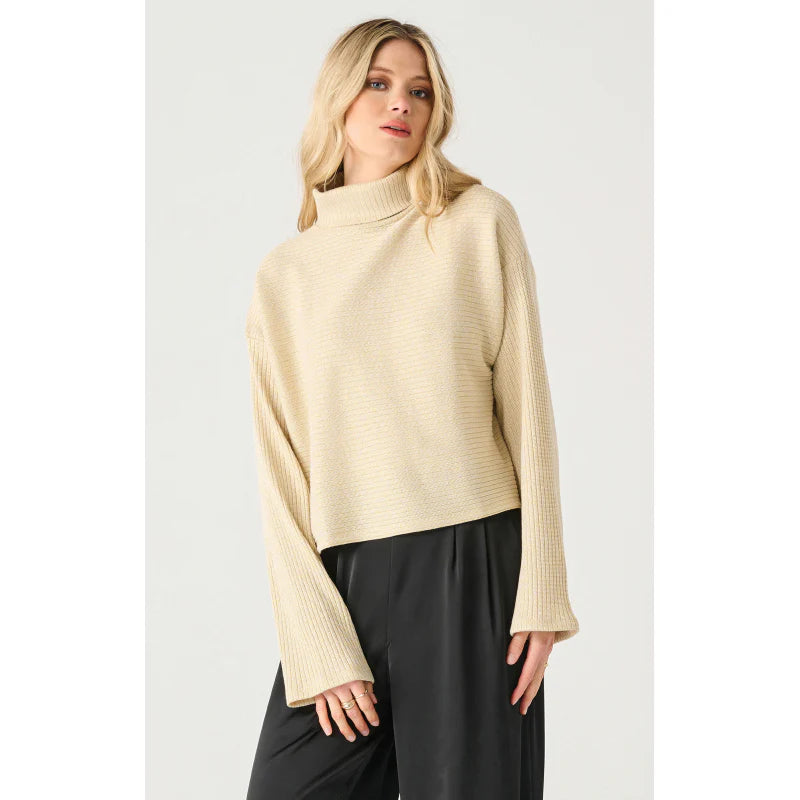 BT2424021 Turtleneck Shimmer Top