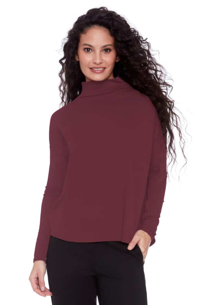 ILTM528012 Long Sleeve Top W/Rounded Hem