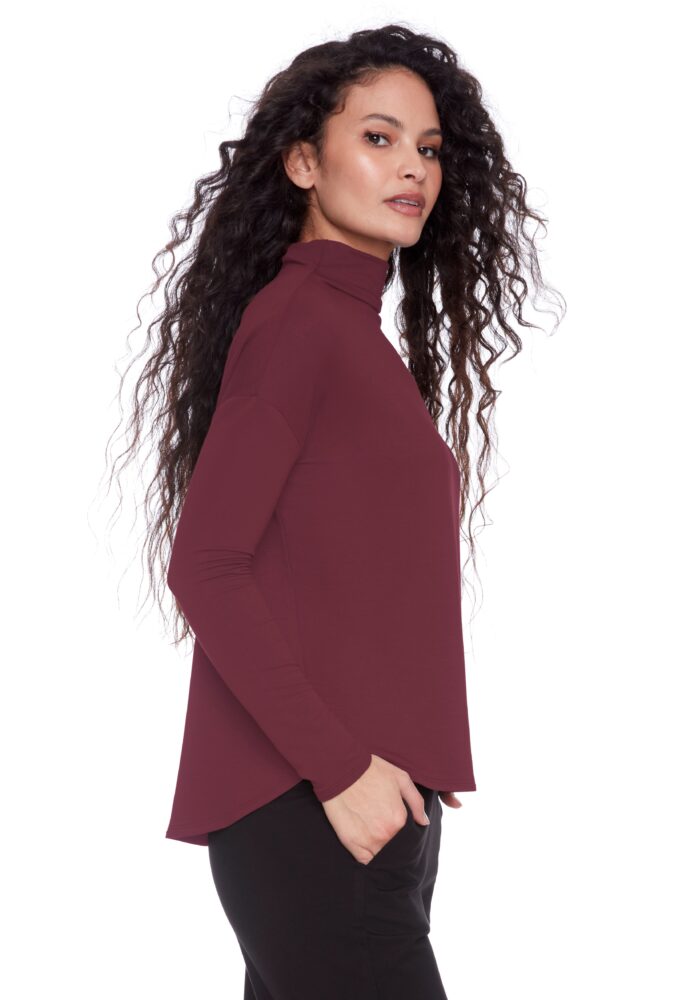 ILTM528012 Long Sleeve Top W/Rounded Hem
