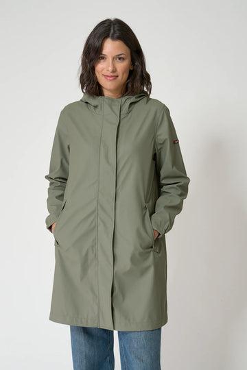 BAT3221 Light PU Raincoat Without Lining W/Sealed Seams