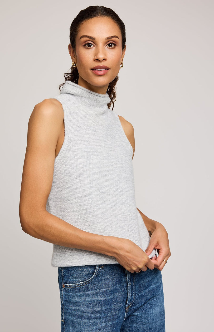 GFX2508-3111 Orla Sleeveless Roll Neck Vest