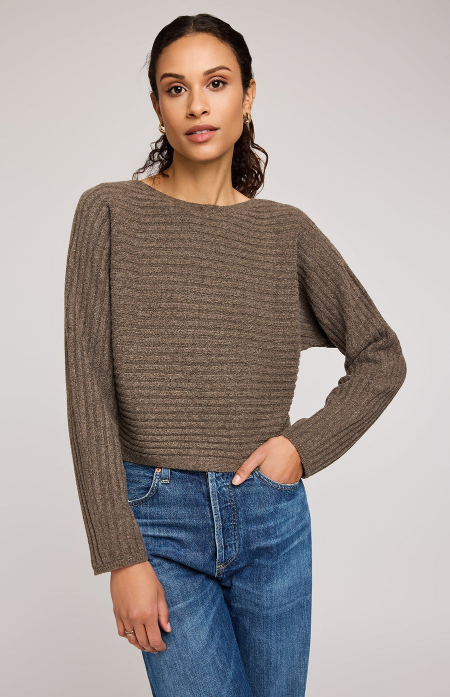 GFX2508-3114 Niko Boxy Crop Sweater