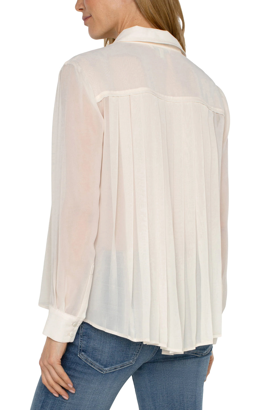 LP8E02 Pleated Back Blouse