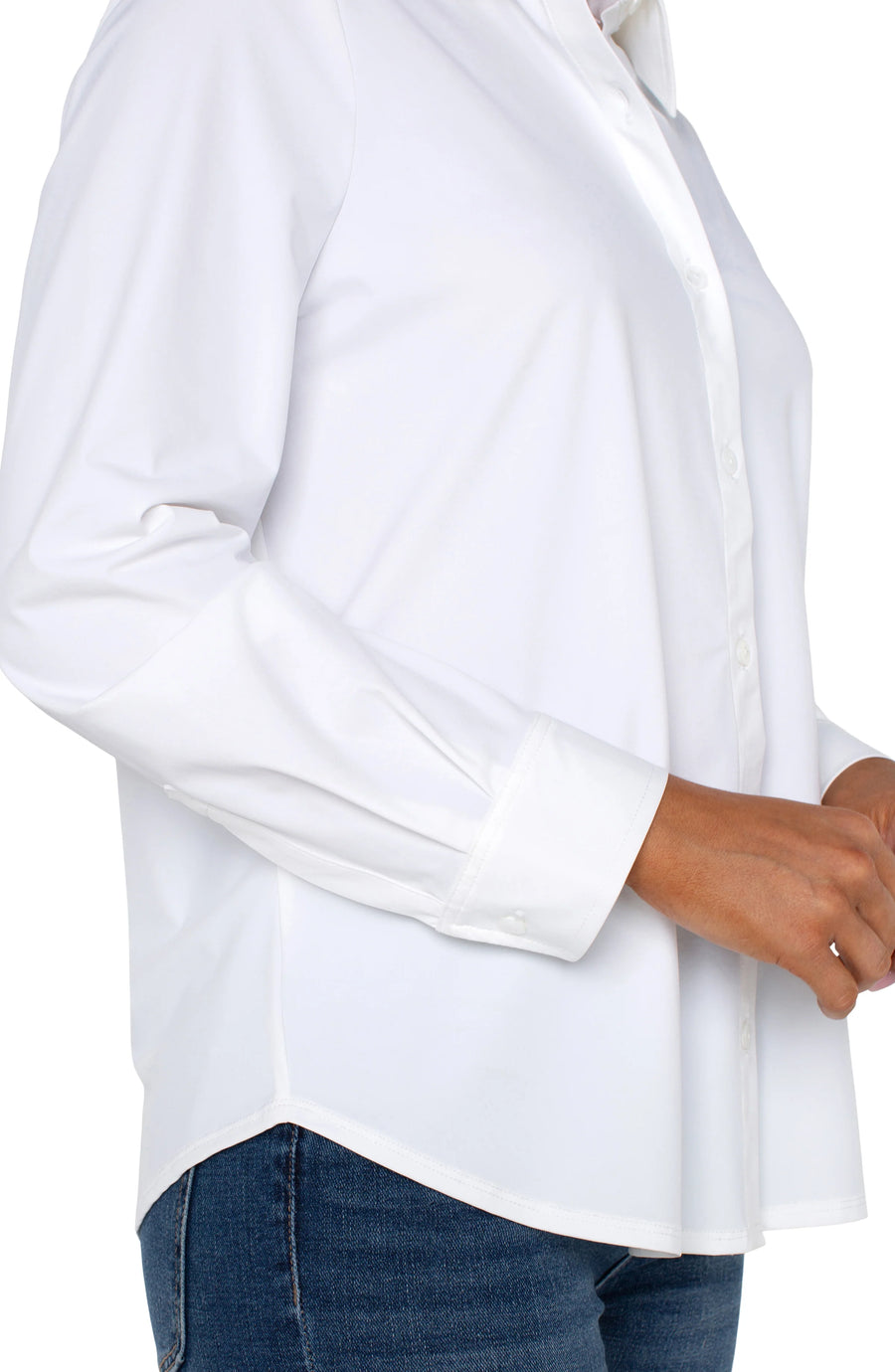 LP8E25 L/S Button Front Knit Blouse