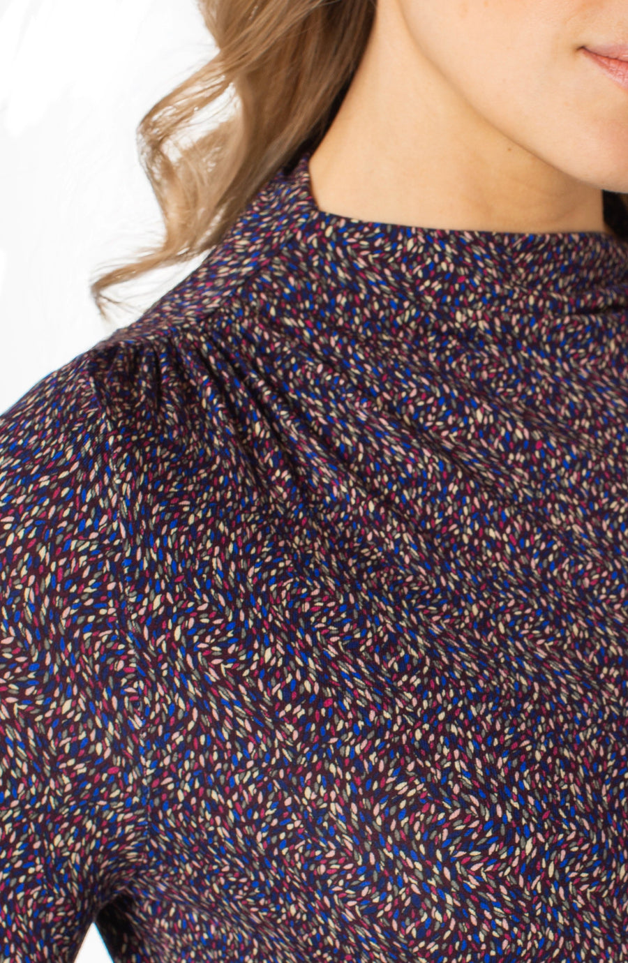 LP8J04 L/S Mock Neck Knit Top W/Shirring