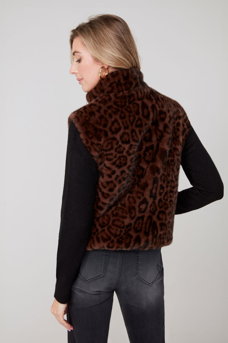 REN3879 Cropped Faux Fur Vest