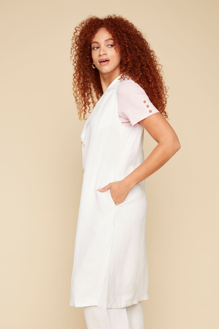 REN3901 Long Sleeveless Vest