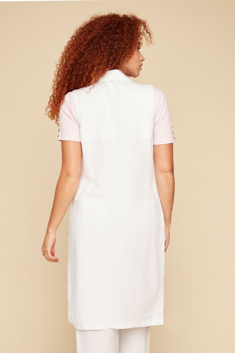 REN3901 Long Sleeveless Vest