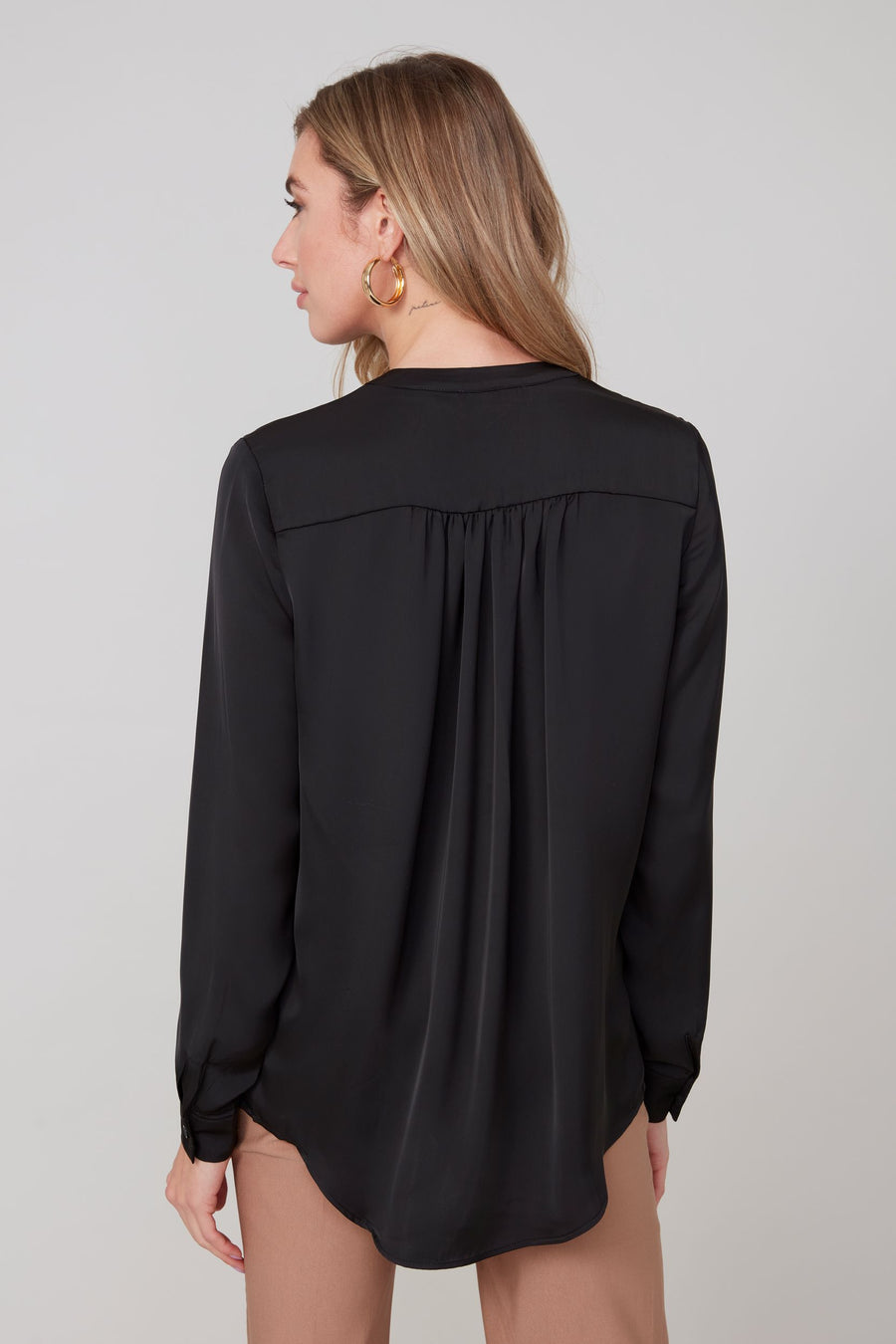 REN5200 Collarless Button Front Blouse