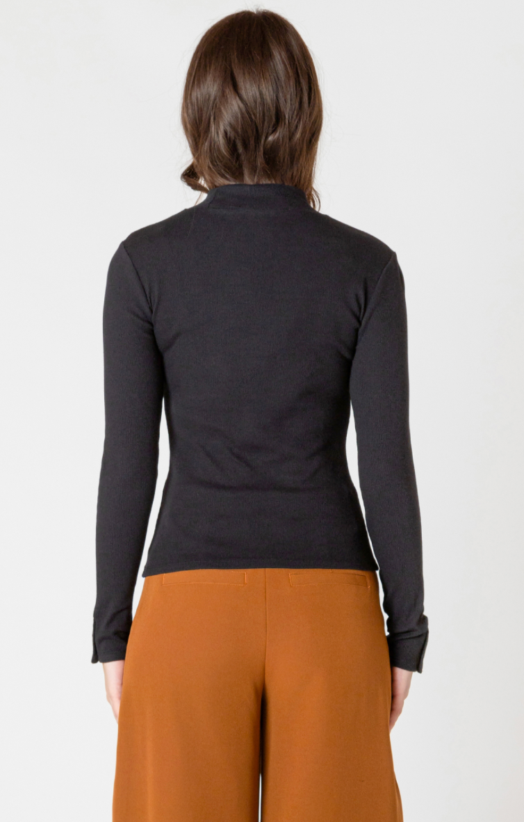 BT2624001 Ribbed Mockneck Top