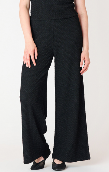 BT2622218 Textured Flowy Wide Leg Pants
