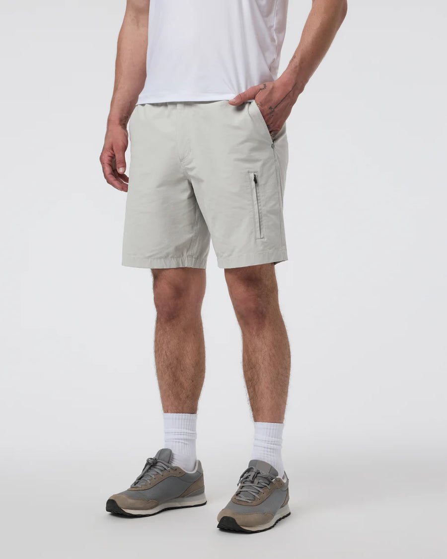 V3044 Barren Explorer Short