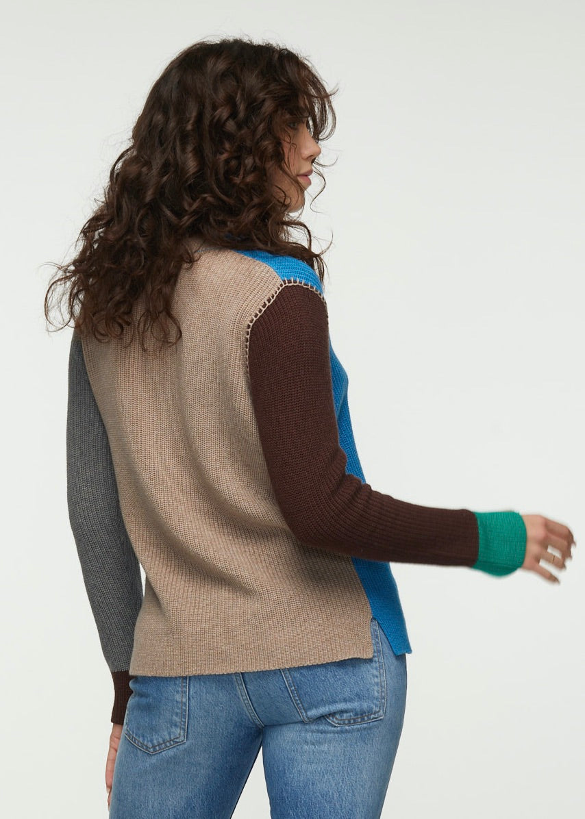 ZP5349 Knit Sweater W/Color Block Slvs