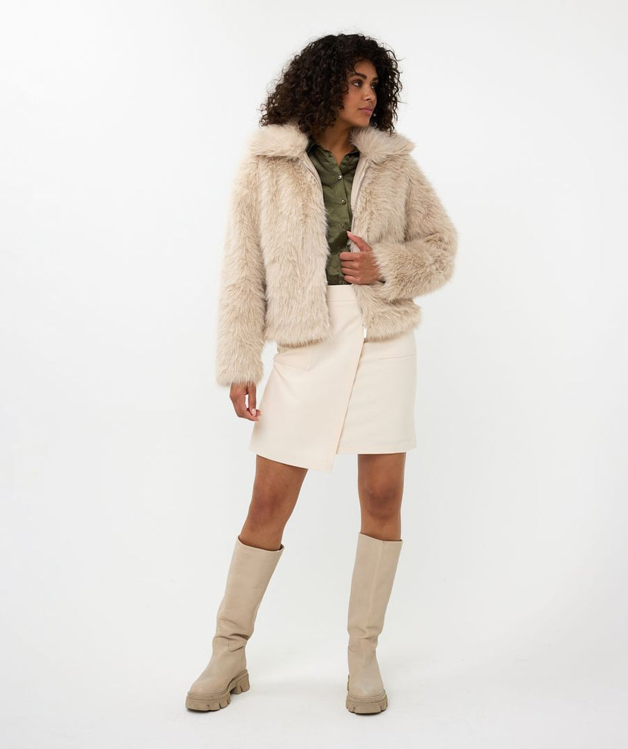 EQ2437504 Crop Furry Knit Jacket