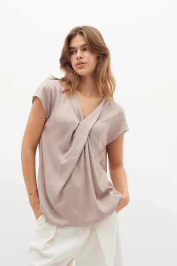 INW30109282 Jito Top - kc clothing