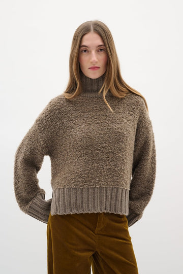 INW30110937 Guo Highneck - kc clothing