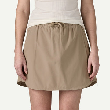 PAT58636 W's Fleetwith Skort - kc clothing