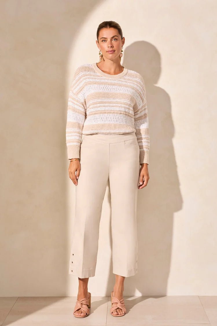 TR2055o Flatten It Pull On Capri W/Eyelets - kc clothing