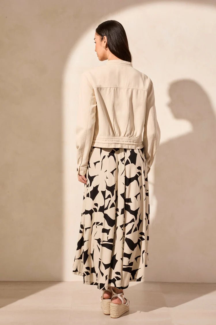 TR2186o Button Front Cropped Jacket W/Drawstring - kc clothing