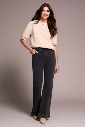 TR5860o Audrey Pul lOn Flare Jean