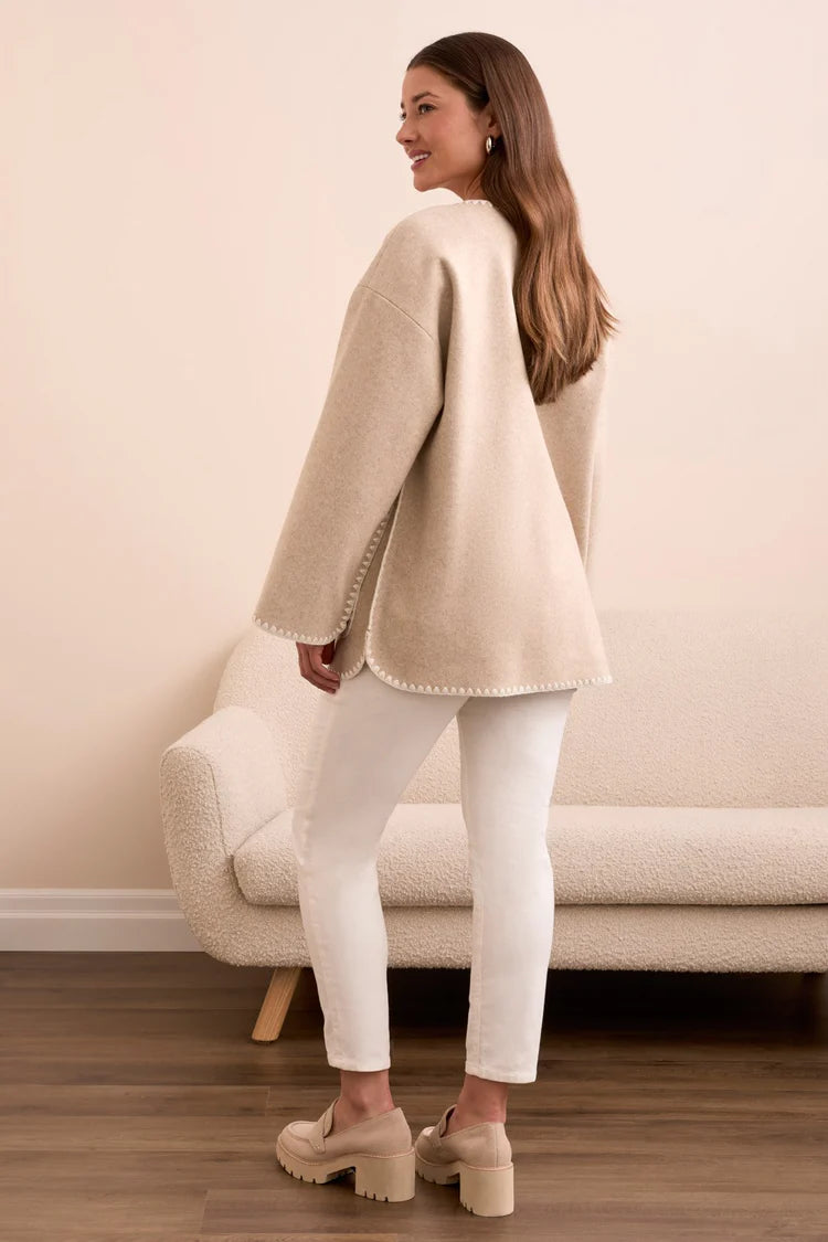 TR2287o Button Front Coat W/Detachable Scarf