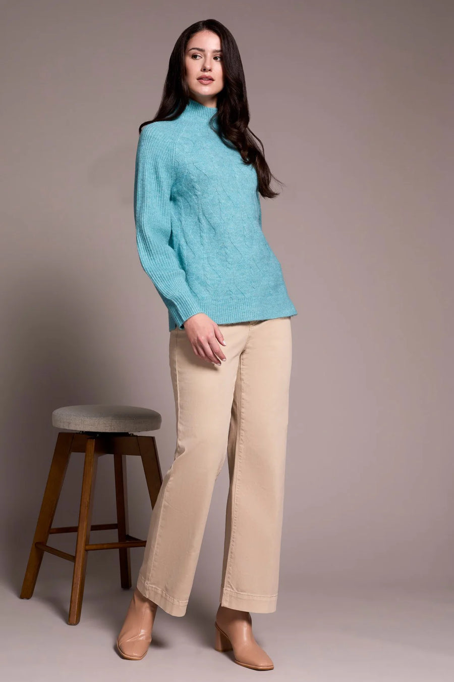 TR2322o Puff Sleeve Mock Neck