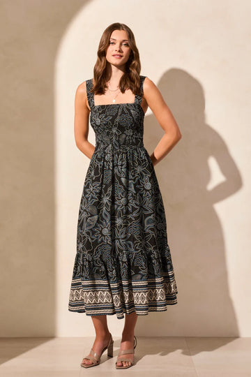 TR937o Lined Sleeveless Dress W/Ruched Square Neck