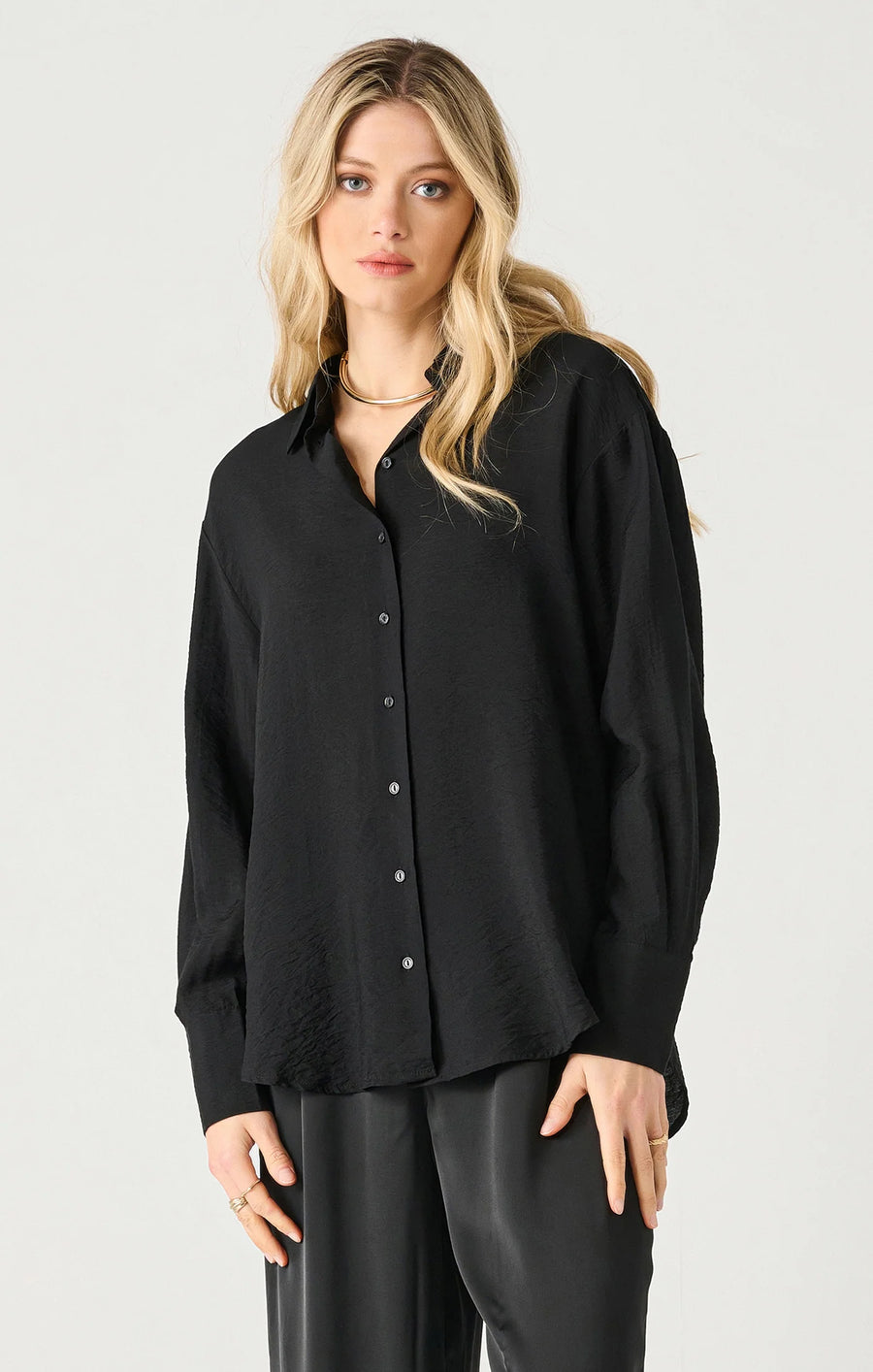 BT2423709 L/S Flowy Satin Blouse