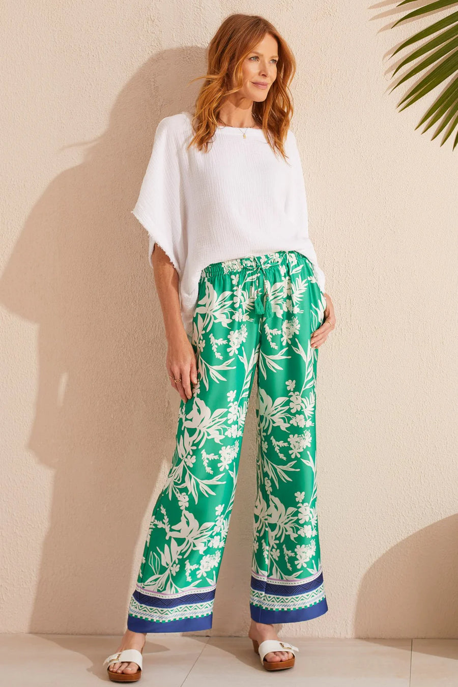 TR5471o Flowy Boarder Print Pant