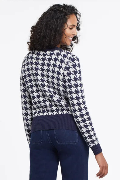 TR7517o Crop Button Front Sweater