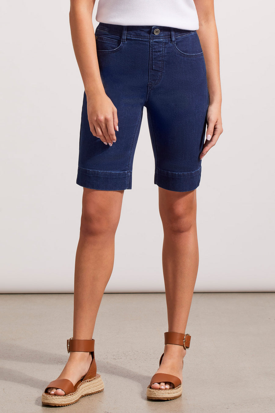 TR7673o Audrey Icon Fit Pull On Bermuda Short